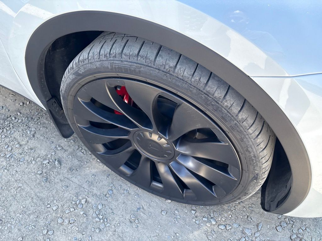 Thumbnail: 2024 Tesla Model Y - 3