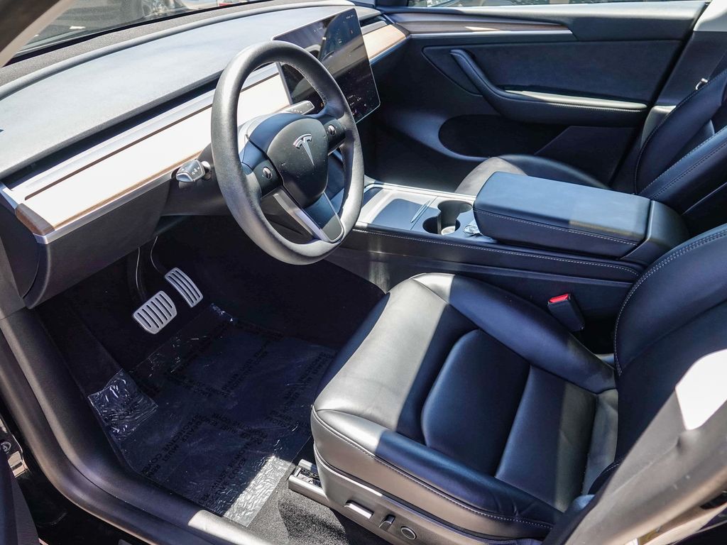 Thumbnail: 2023 Tesla Model Y - 11
