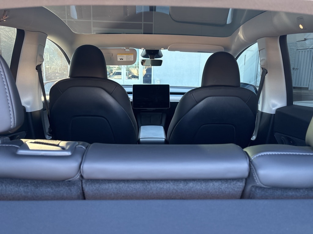 Thumbnail: 2023 Tesla Model Y - 10