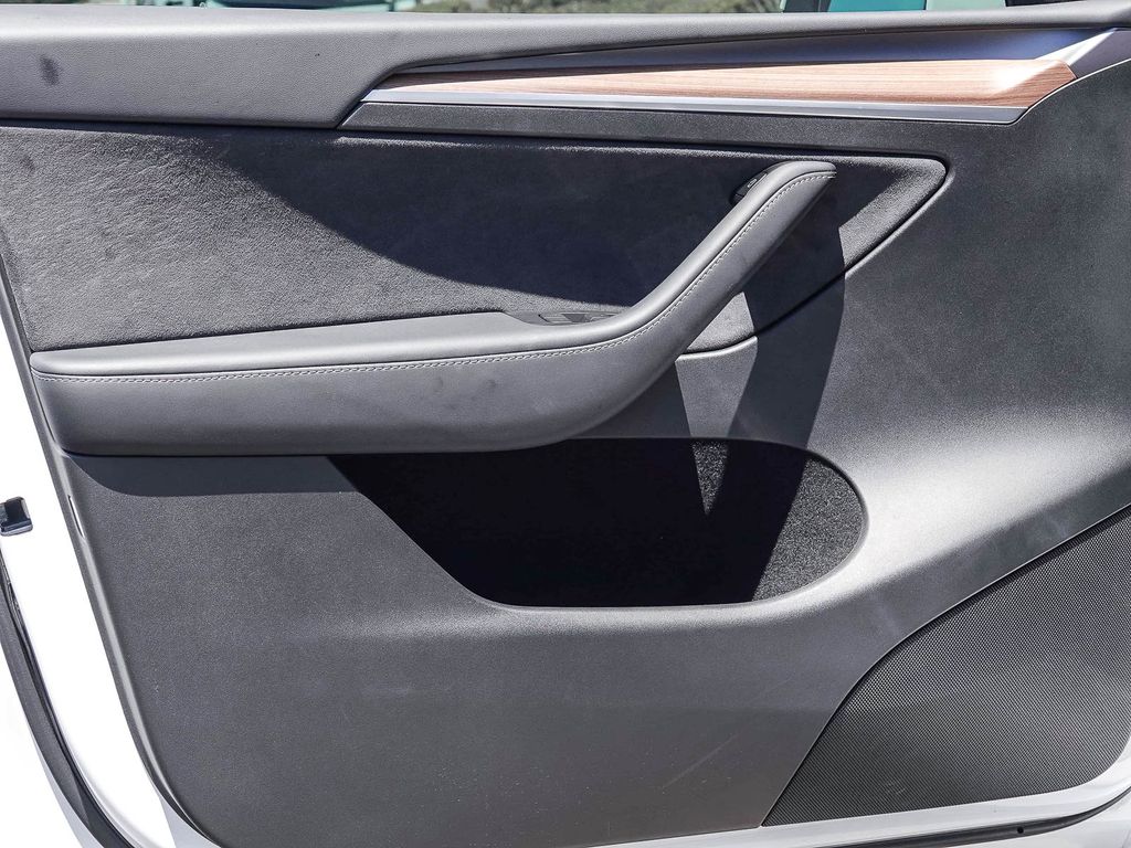 Thumbnail: 2024 Tesla Model Y - 20