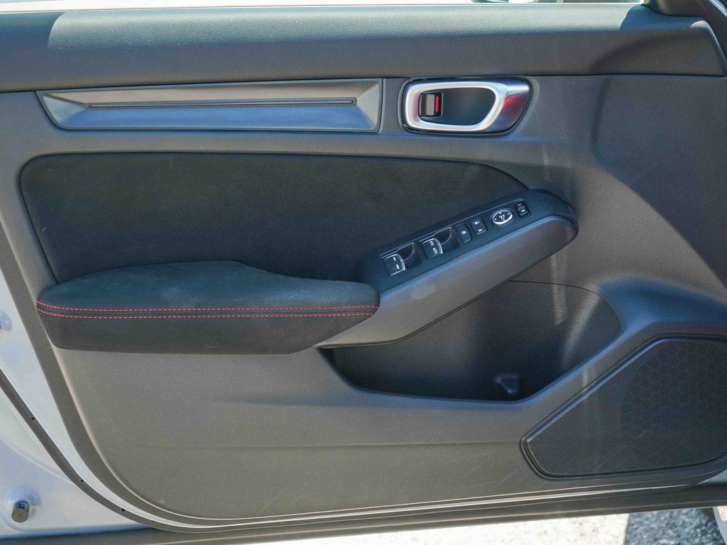 Thumbnail: 2023 Honda Civic - 24