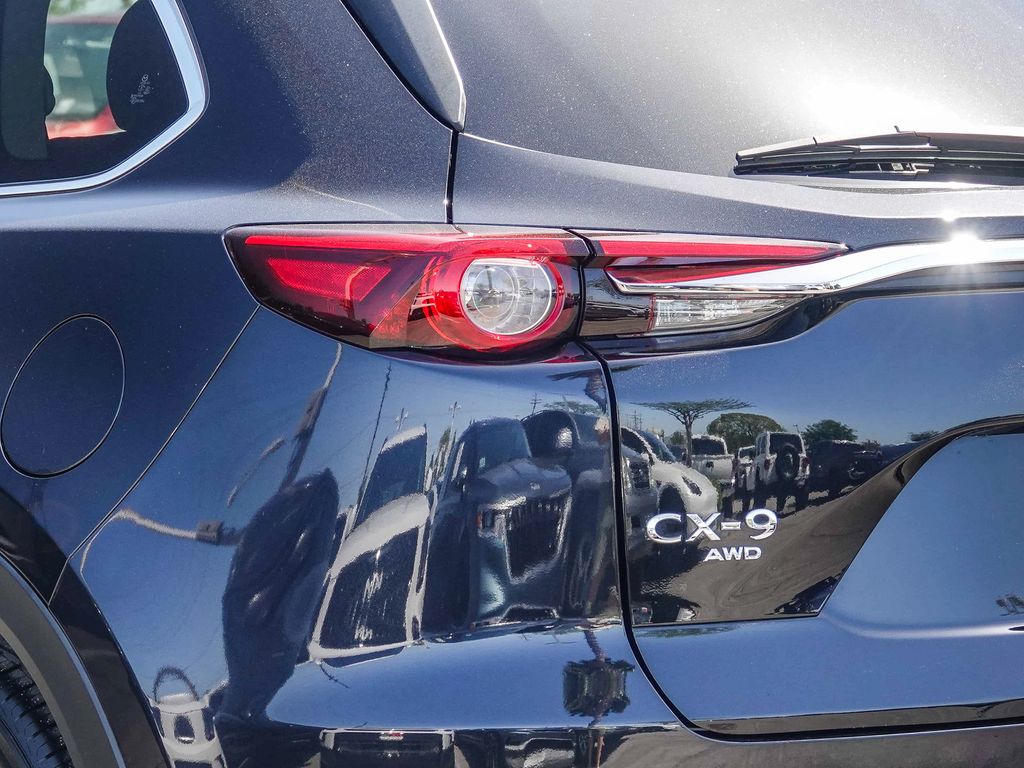 Thumbnail: 2022 Mazda CX-9 - 17