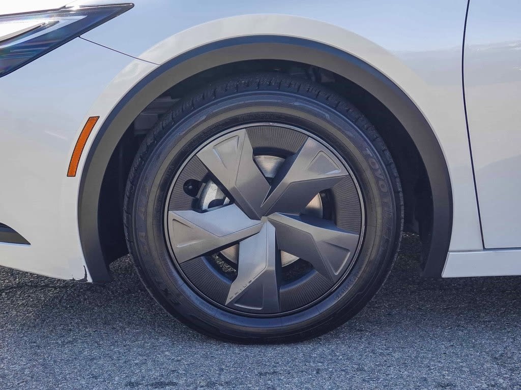 Thumbnail: 2023 Toyota Prius - 21
