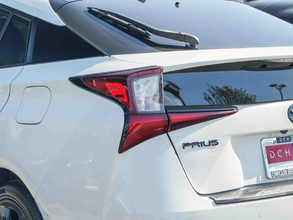 Thumbnail: 2022 Toyota Prius - 18