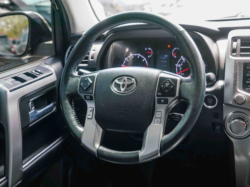 Thumbnail: 2023 Toyota 4Runner - 8