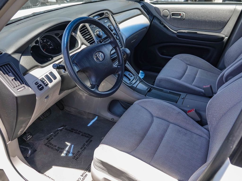 Thumbnail: 2003 Toyota Highlander - 10