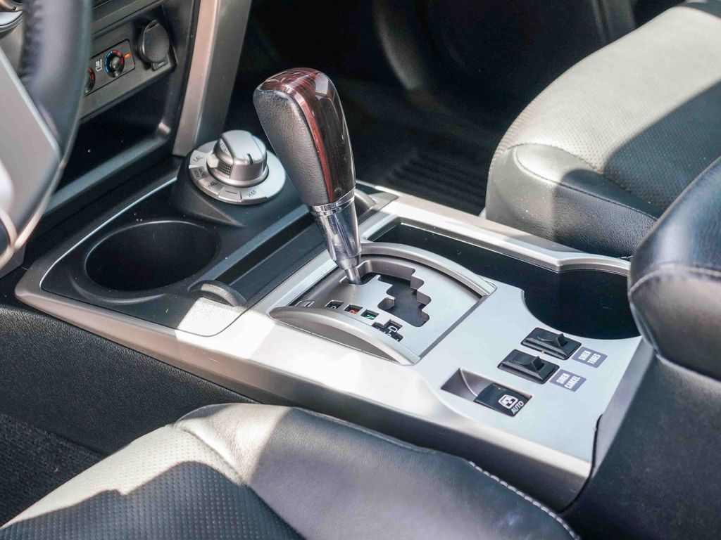 Thumbnail: 2021 Toyota 4Runner - 13