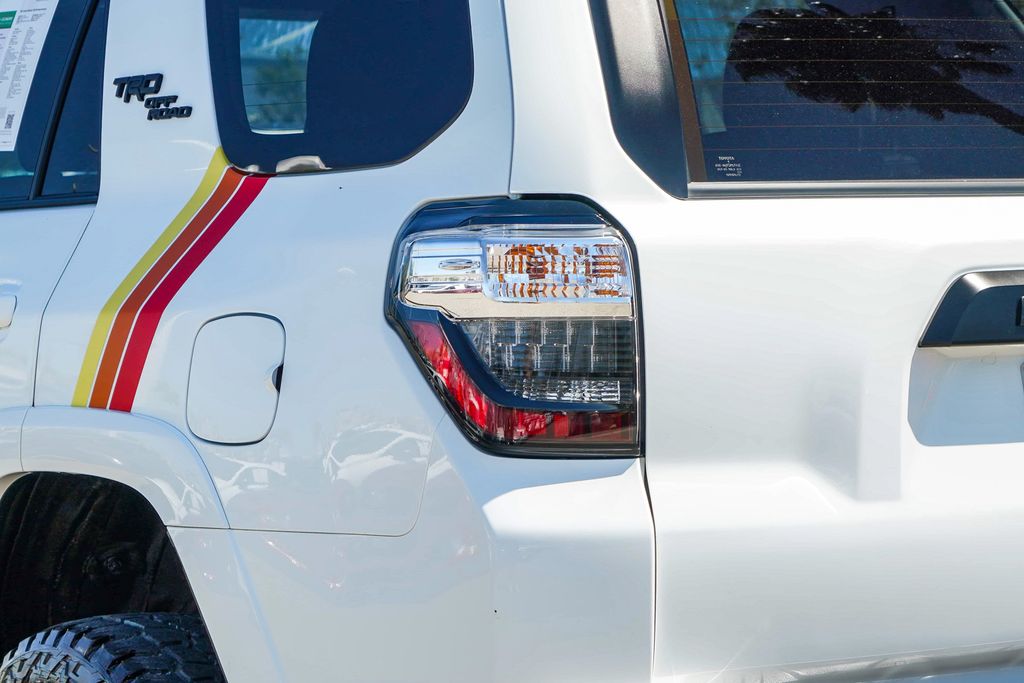 Thumbnail: 2024 Toyota 4Runner - 19