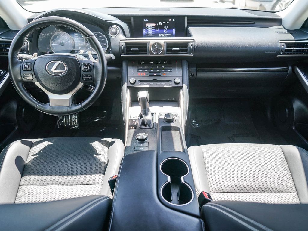 Thumbnail: 2019 Lexus IS - 2