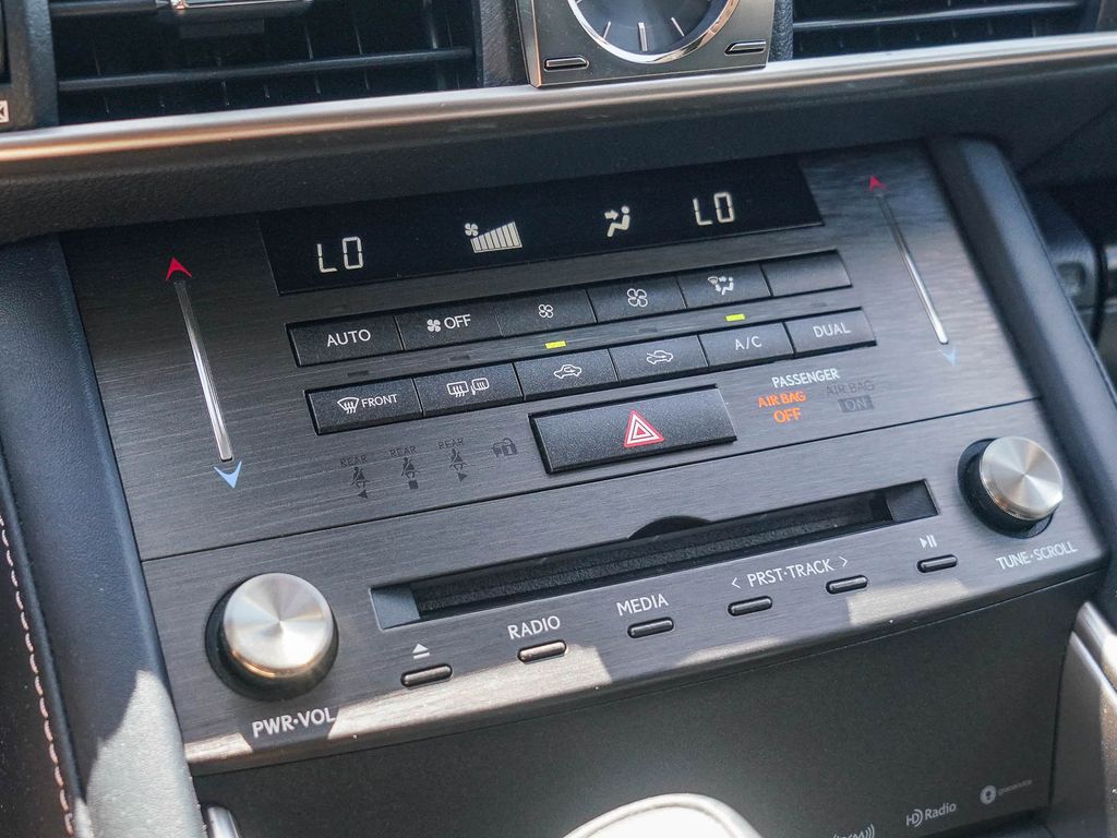 Thumbnail: 2019 Lexus IS - 24