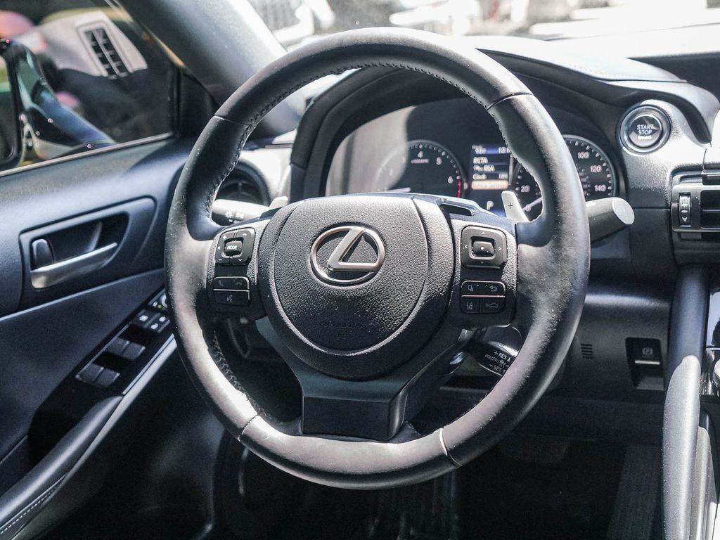 Thumbnail: 2024 Lexus ES - 9
