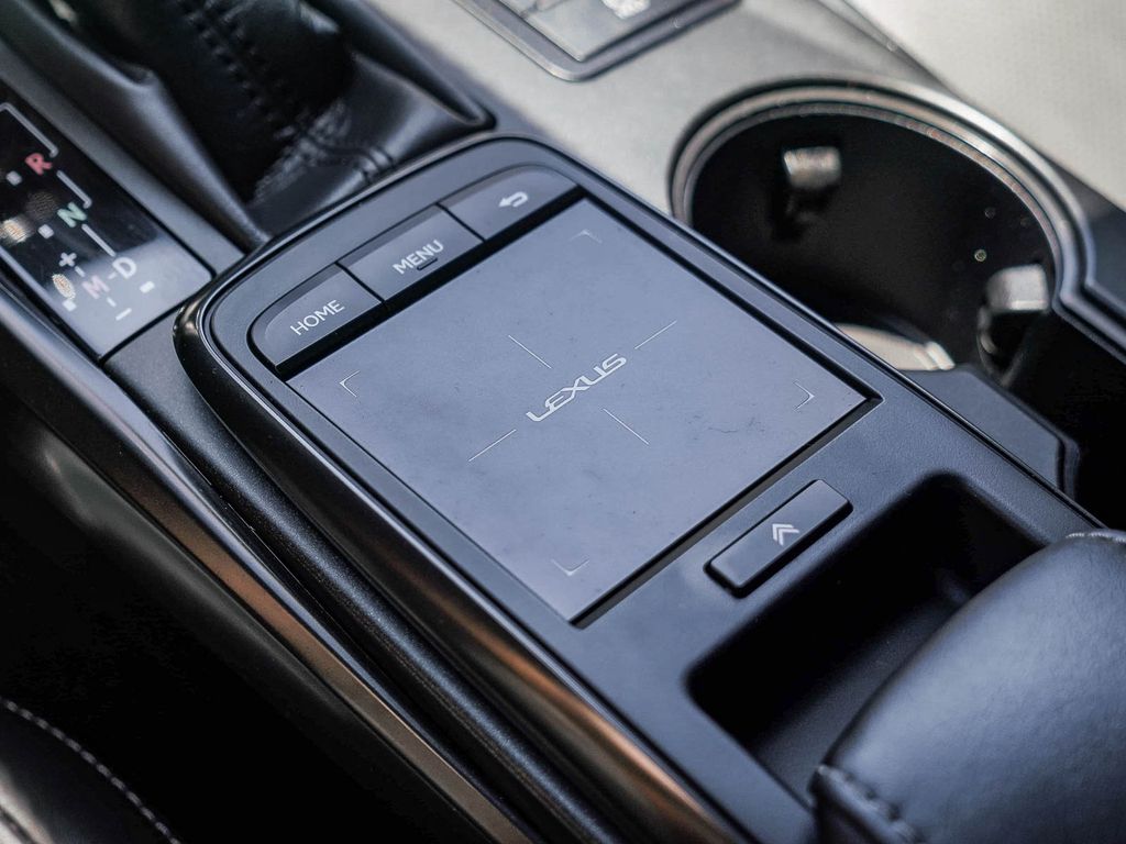 Thumbnail: 2024 Lexus ES - 25