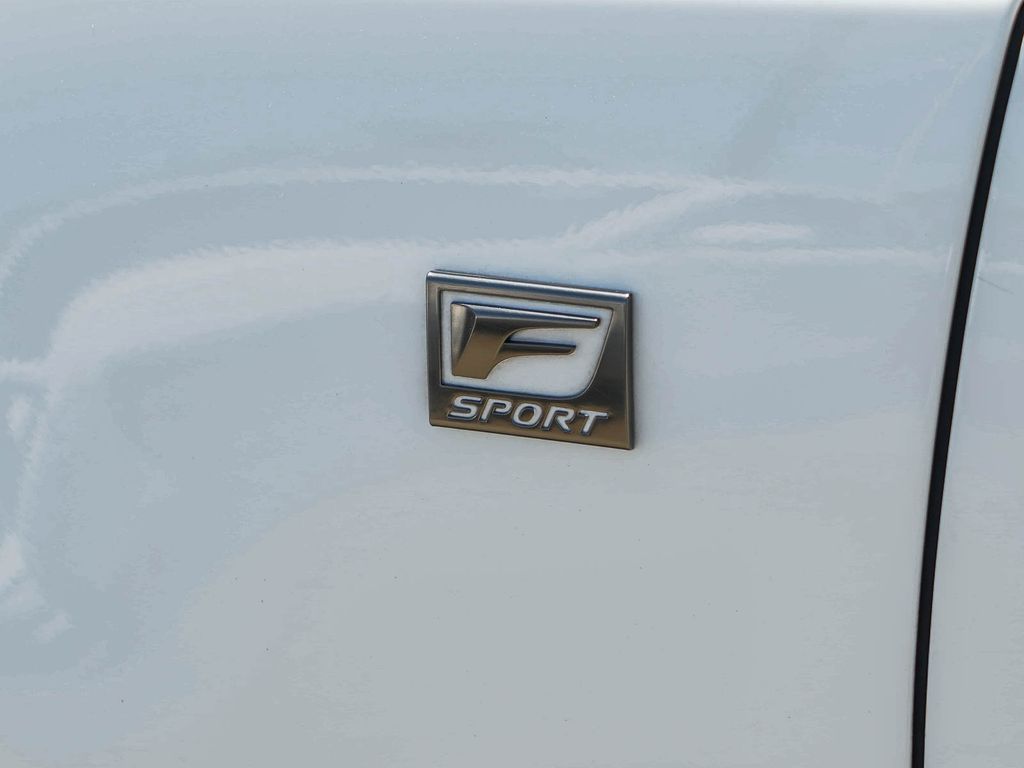 Thumbnail: 2018 Lexus GS - 21