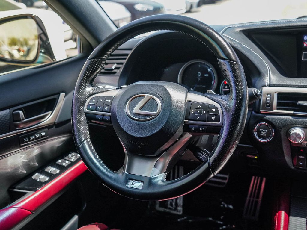 Thumbnail: 2018 Lexus GS - 9