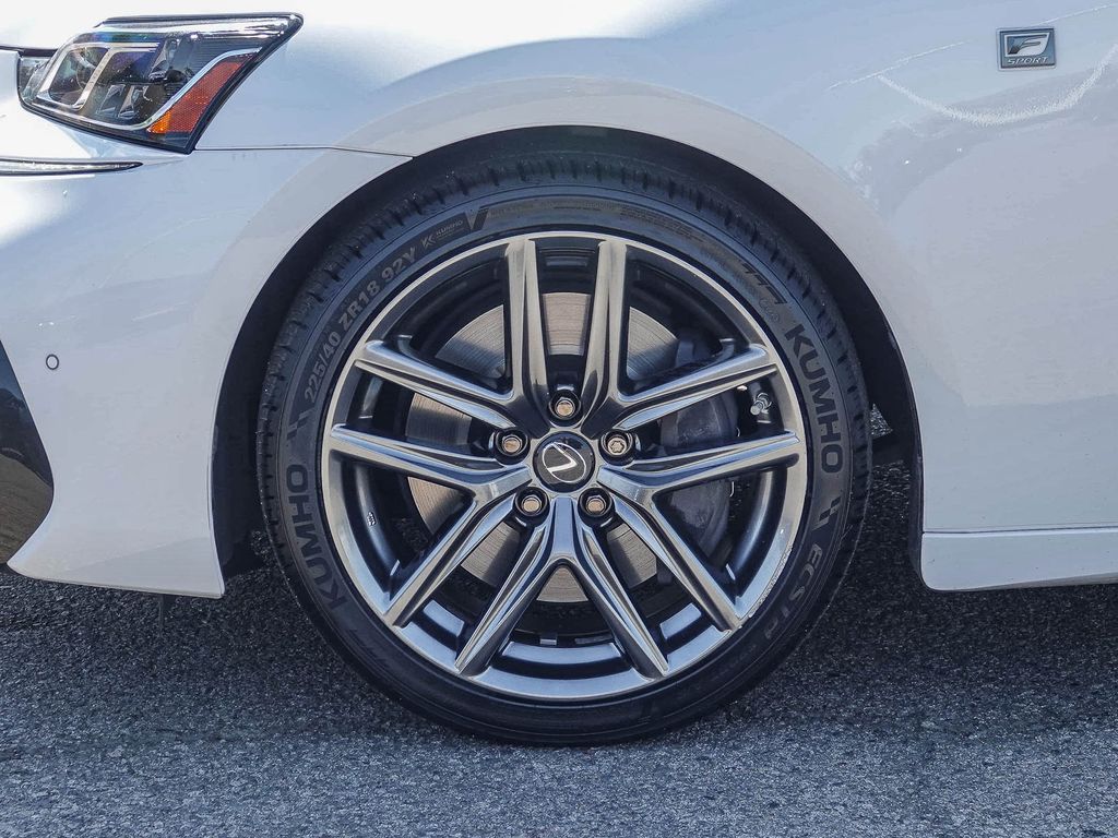 Thumbnail: 2019 Lexus IS - 19