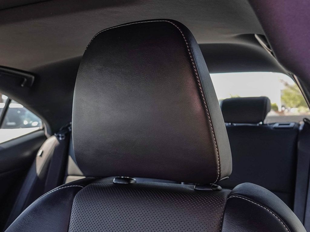 Thumbnail: 2019 Lexus IS - 26