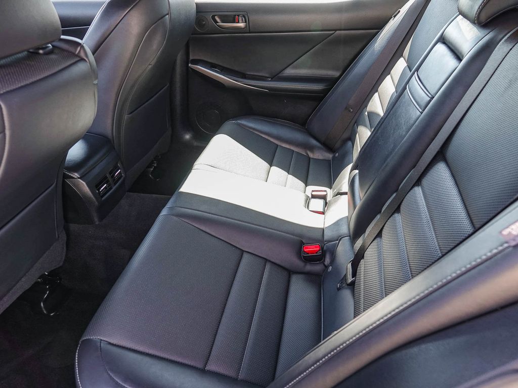 Thumbnail: 2019 Lexus IS - 12