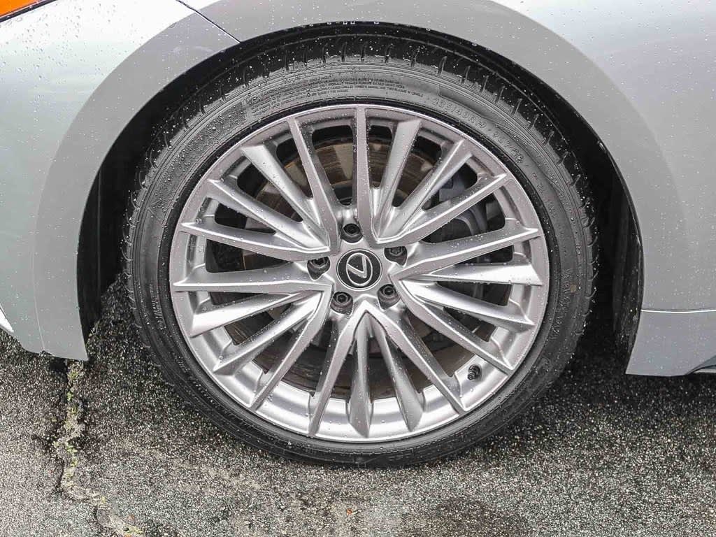 Thumbnail: 2023 Lexus IS - 21