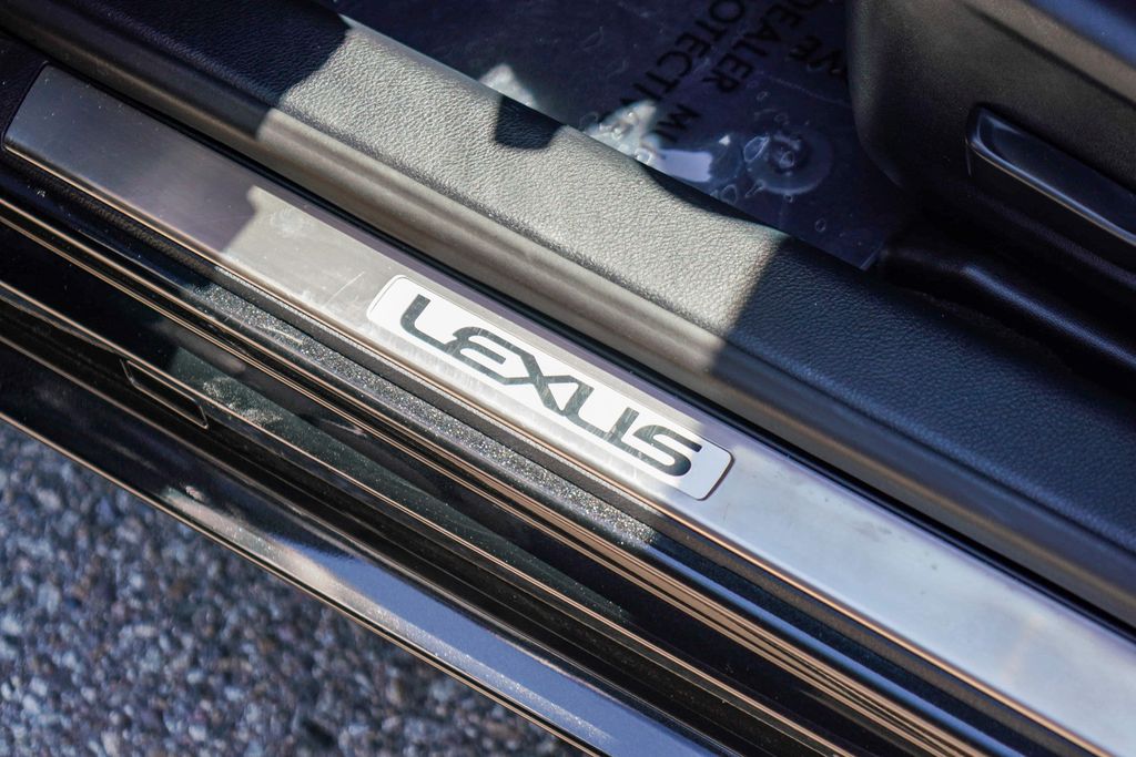 Thumbnail: 2020 Lexus IS - 6
