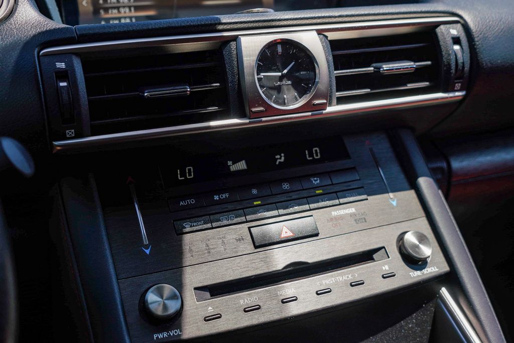 Thumbnail: 2020 Lexus IS - 26