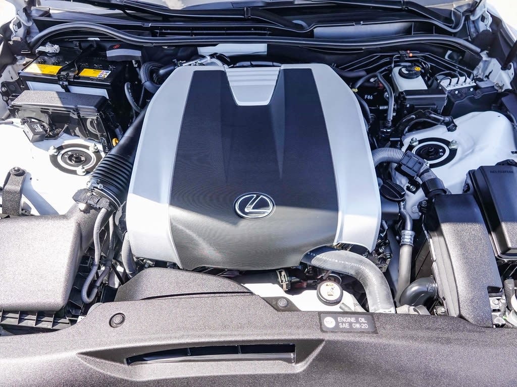 2022 Lexus IS 350 9