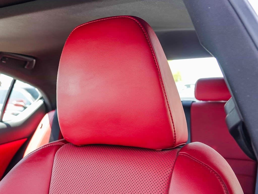 2022 Lexus IS 350 28