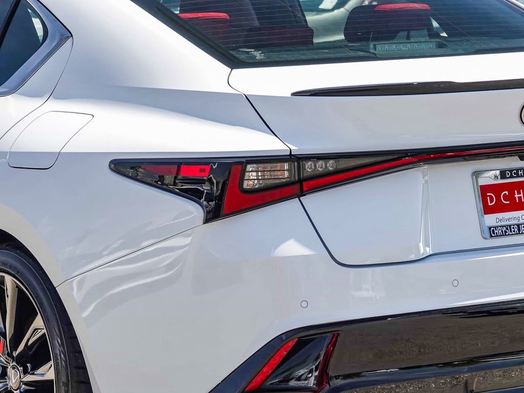2022 Lexus IS 350 7