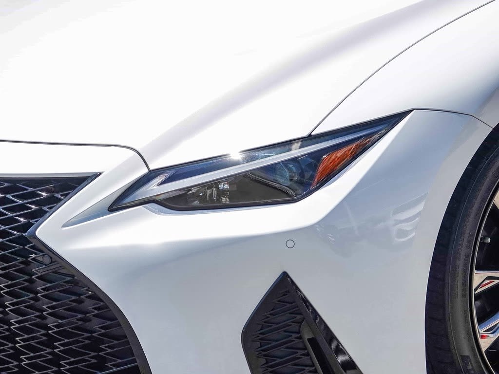 2022 Lexus IS 350 20
