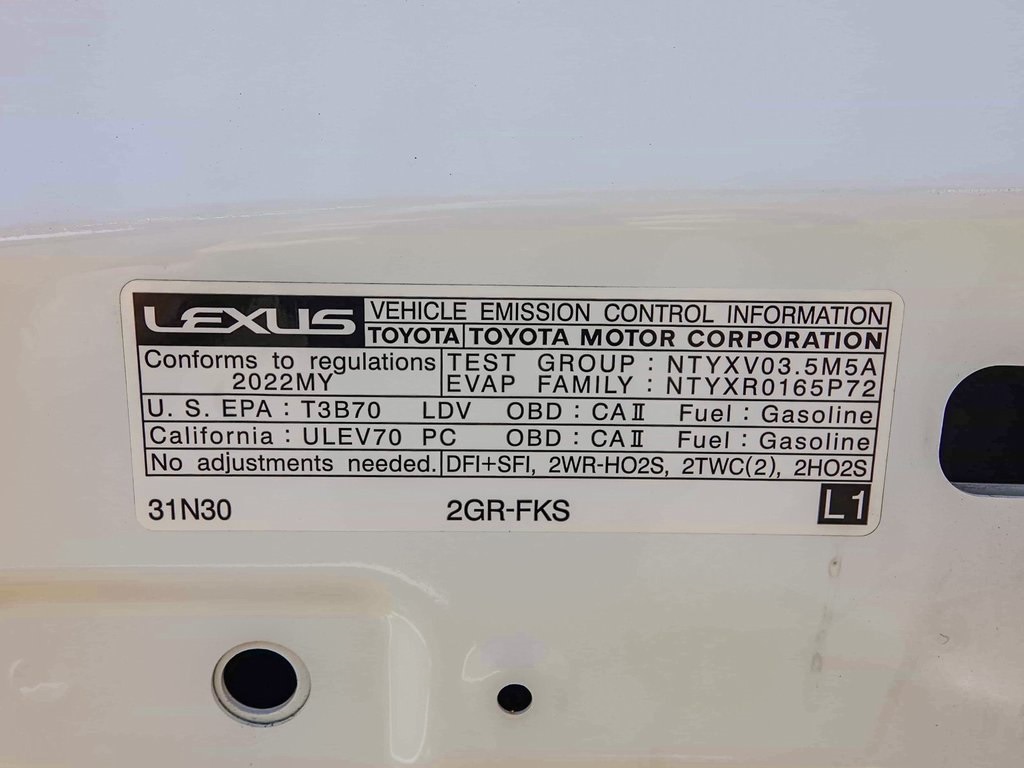 2022 Lexus IS 350 17