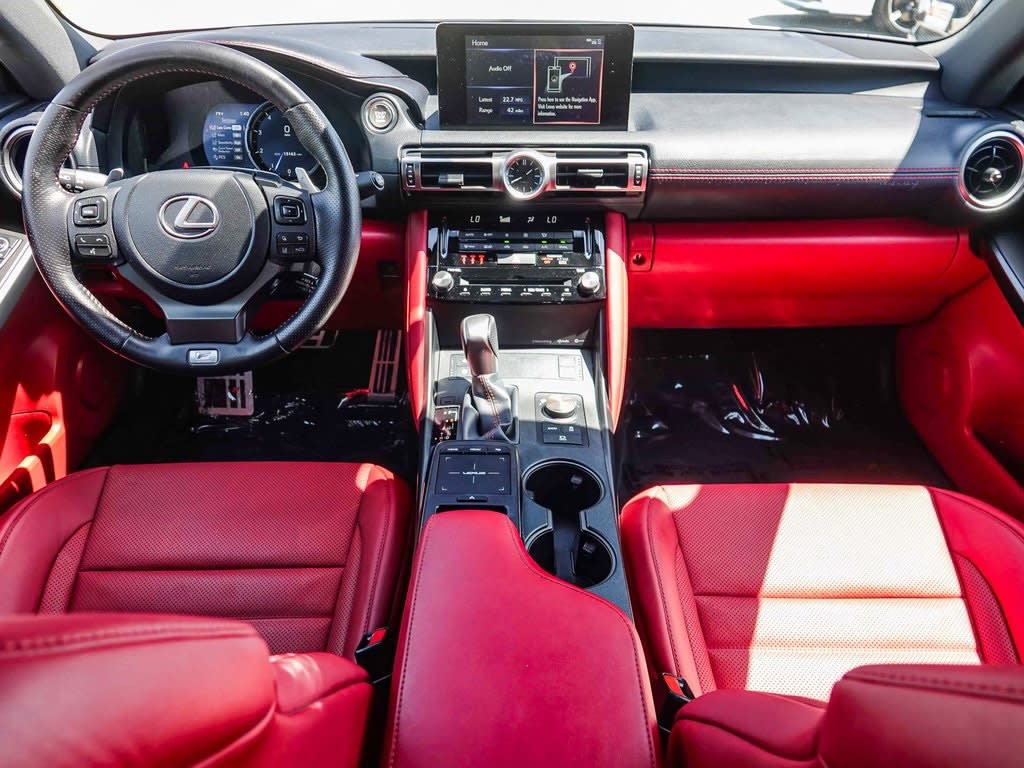 2022 Lexus IS 350 2