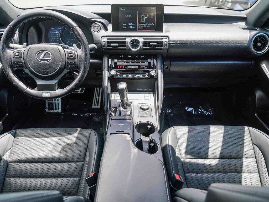 Thumbnail: 2022 Lexus IS - 2