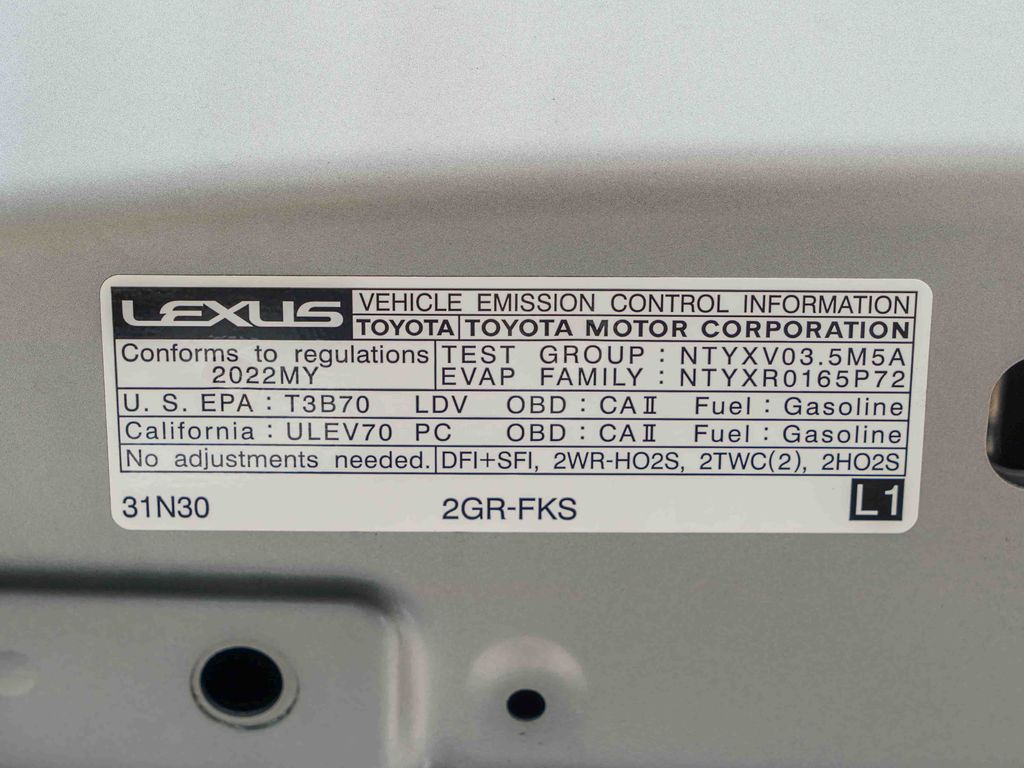 Thumbnail: 2022 Lexus IS - 17