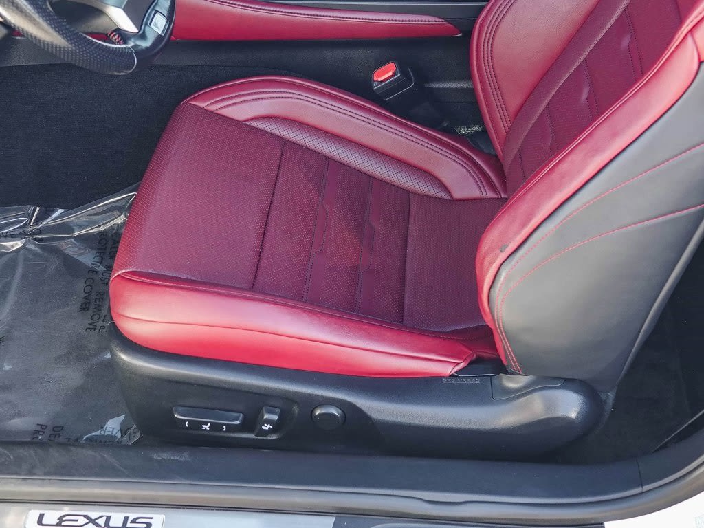 Thumbnail: 2016 Lexus RC - 24