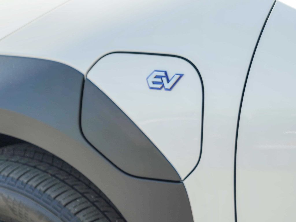 Thumbnail: 2023 Subaru Solterra - 21