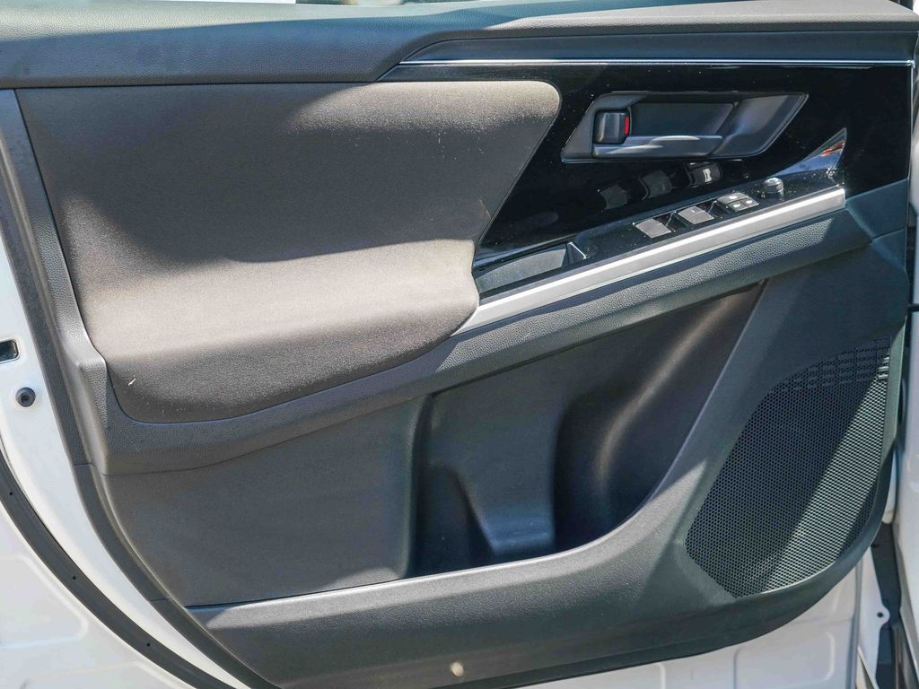 Thumbnail: 2024 Subaru Solterra - 22