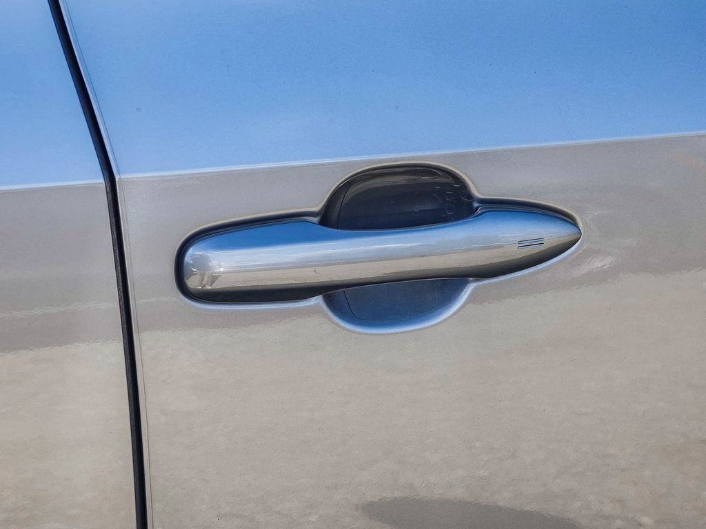 Thumbnail: 2023 Subaru Solterra - 11