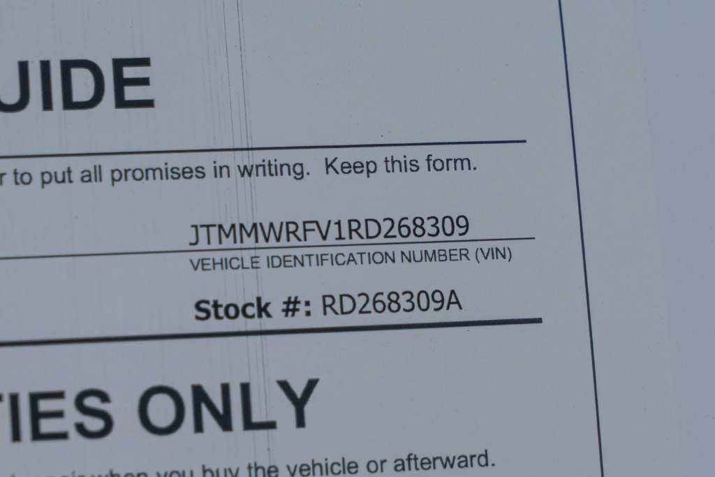Thumbnail: 2024 Toyota RAV4 - 28