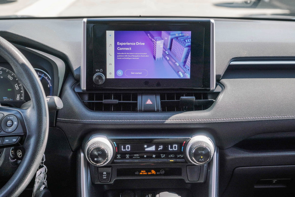Thumbnail: 2024 Toyota RAV4 - 12
