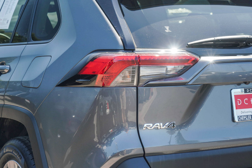 Thumbnail: 2024 Toyota RAV4 - 19