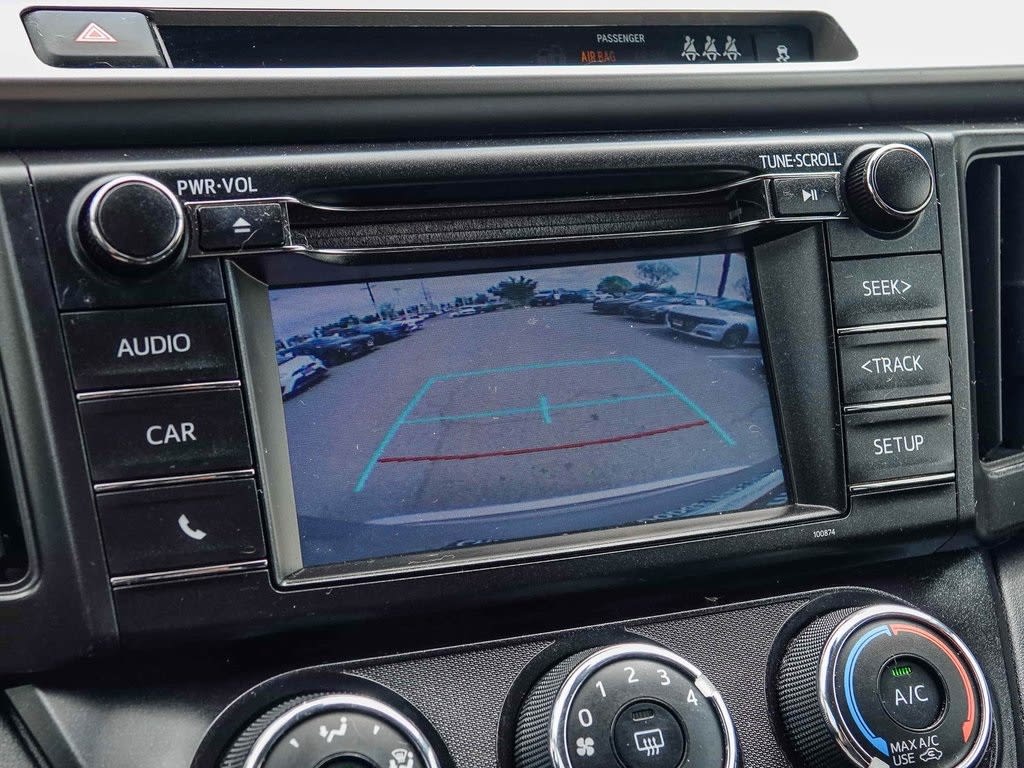 Thumbnail: 2018 Toyota RAV4 - 26