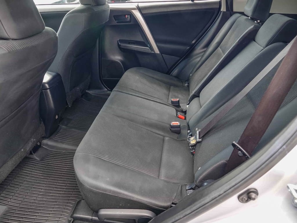 Thumbnail: 2018 Toyota RAV4 - 11