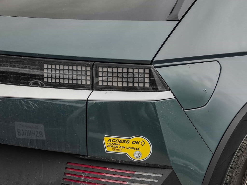 2022 Hyundai Ioniq 5 SE 16