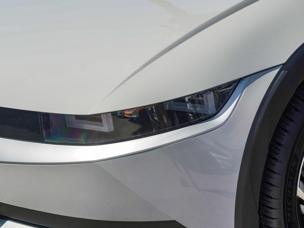 Thumbnail: 2024 Hyundai Ioniq 5 - 18