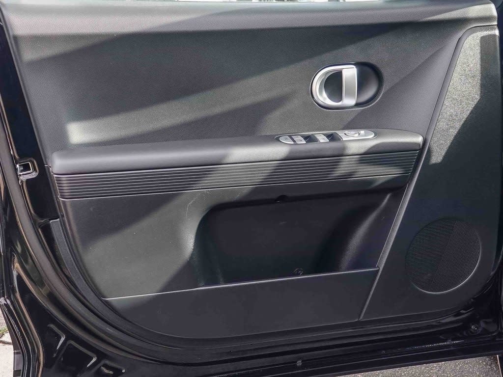 Thumbnail: 2024 Hyundai Ioniq 5 - 22