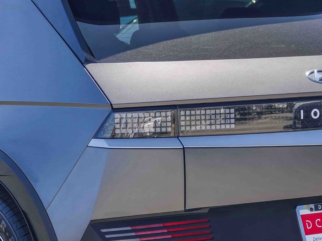 Thumbnail: 2023 Hyundai Ioniq 5 - 6