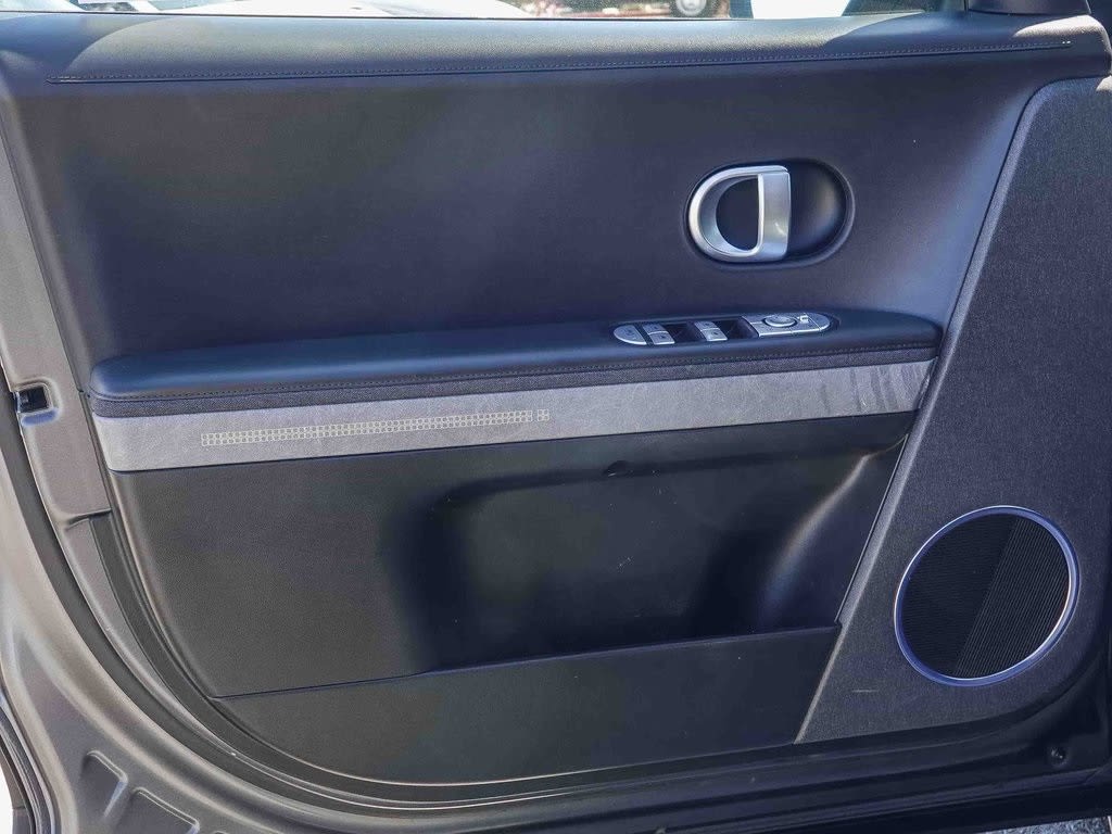 Thumbnail: 2023 Hyundai Ioniq 5 - 23