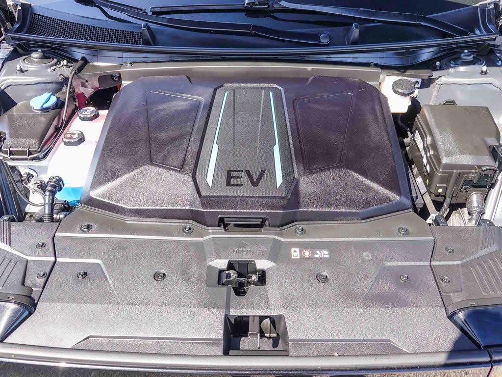 Thumbnail: 2023 Hyundai Ioniq 5 - 8