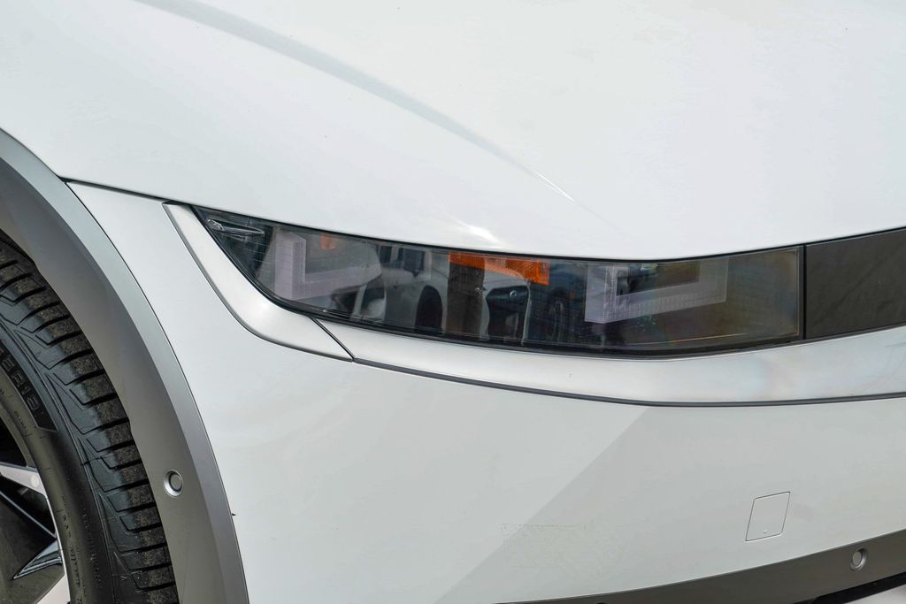 Thumbnail: 2024 Hyundai Ioniq 5 - 19