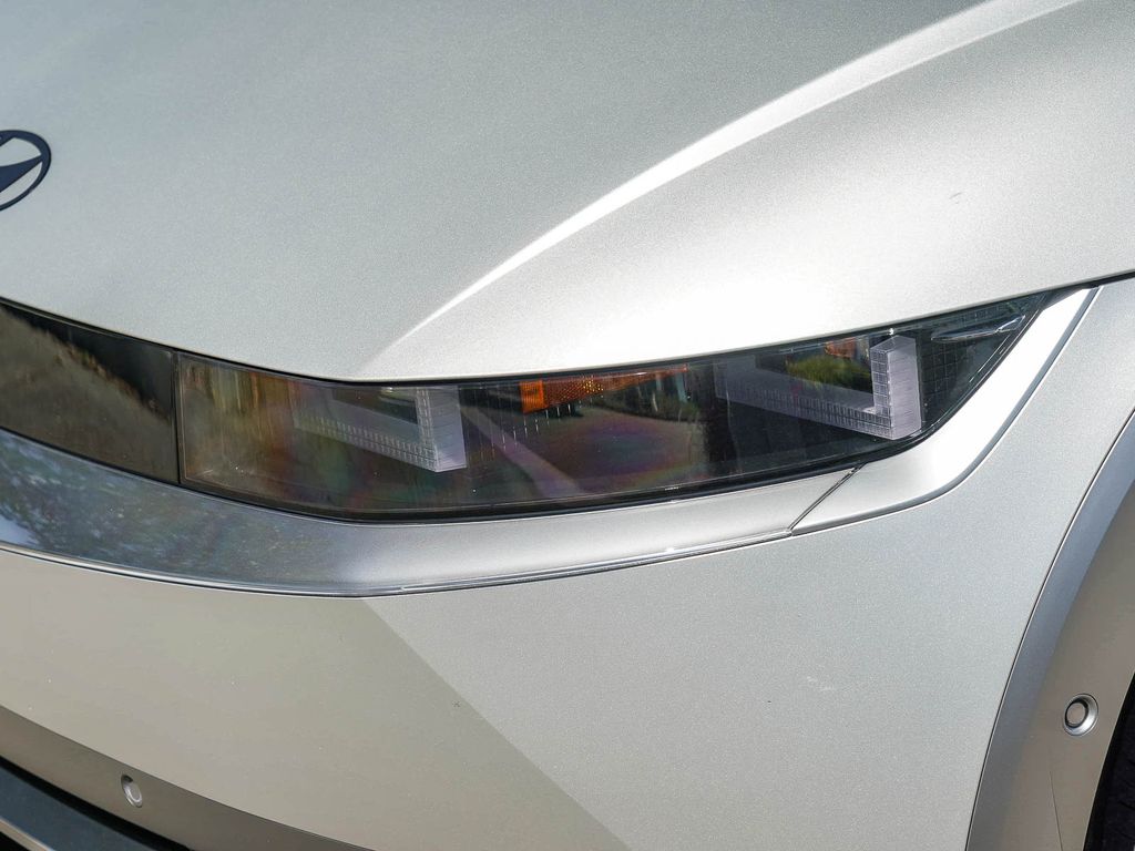 Thumbnail: 2024 Hyundai Ioniq 5 - 18