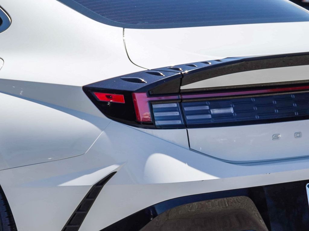 Thumbnail: 2024 Hyundai Sonata - 18